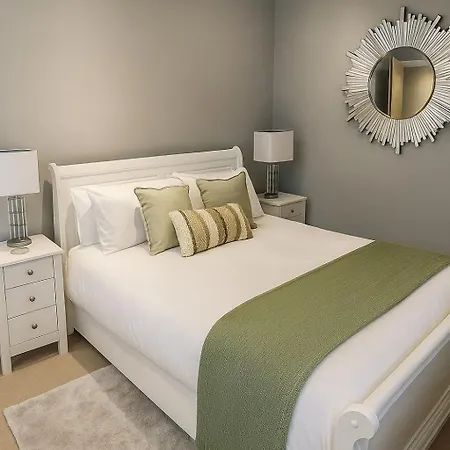 Lady Peckett's Yard - Free Parking - Appartement