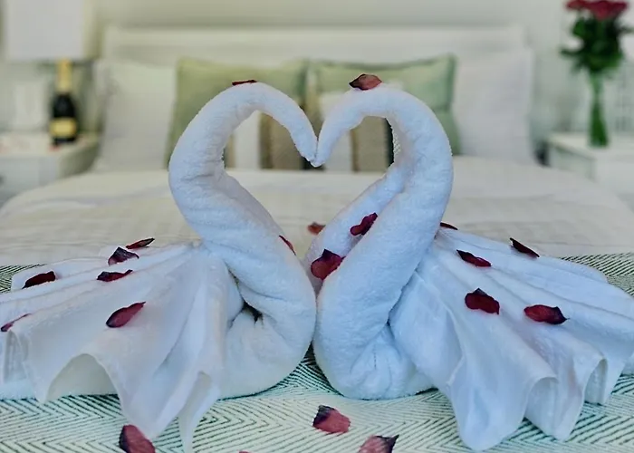 Lady Peckett's Yard - Free Parking - Appartement