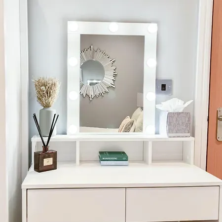 Apartmán Lady Peckett's Yard - Free Parking - *