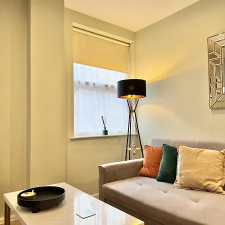 Lady Peckett's Yard - Free Parking - * York